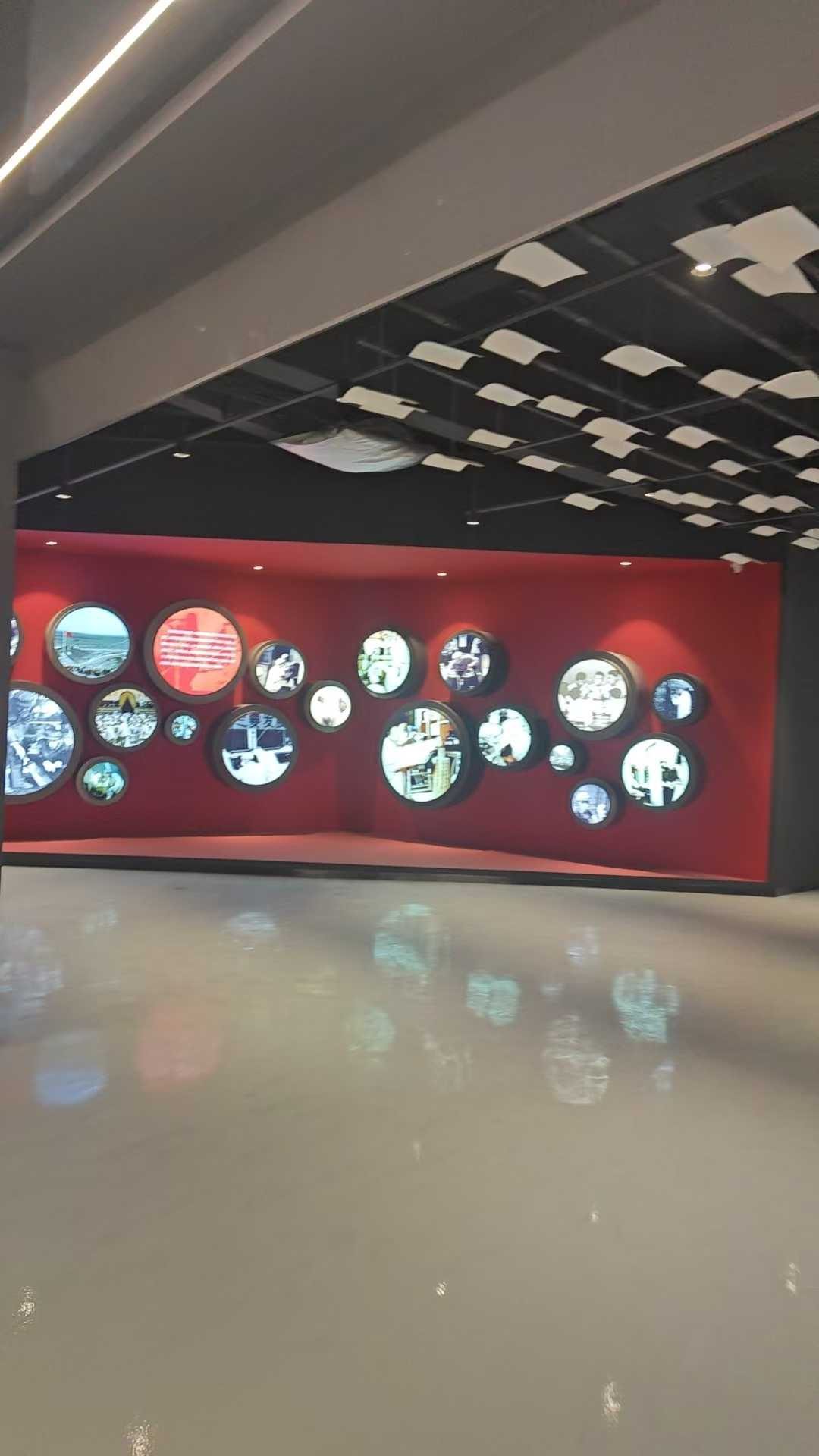 重庆两弹一星 教育基地 完工留影 — 现场照片 2