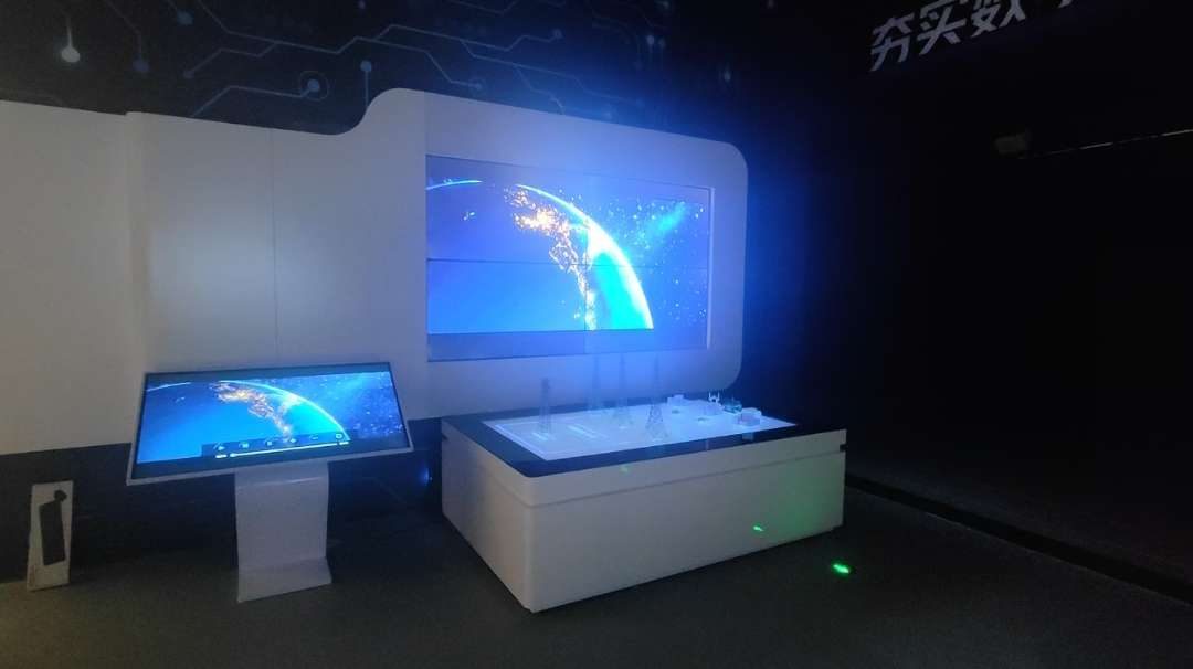 辽宁工会大厦 电信液晶沙盘与播放系统 — 工会大厦 数字展厅项目