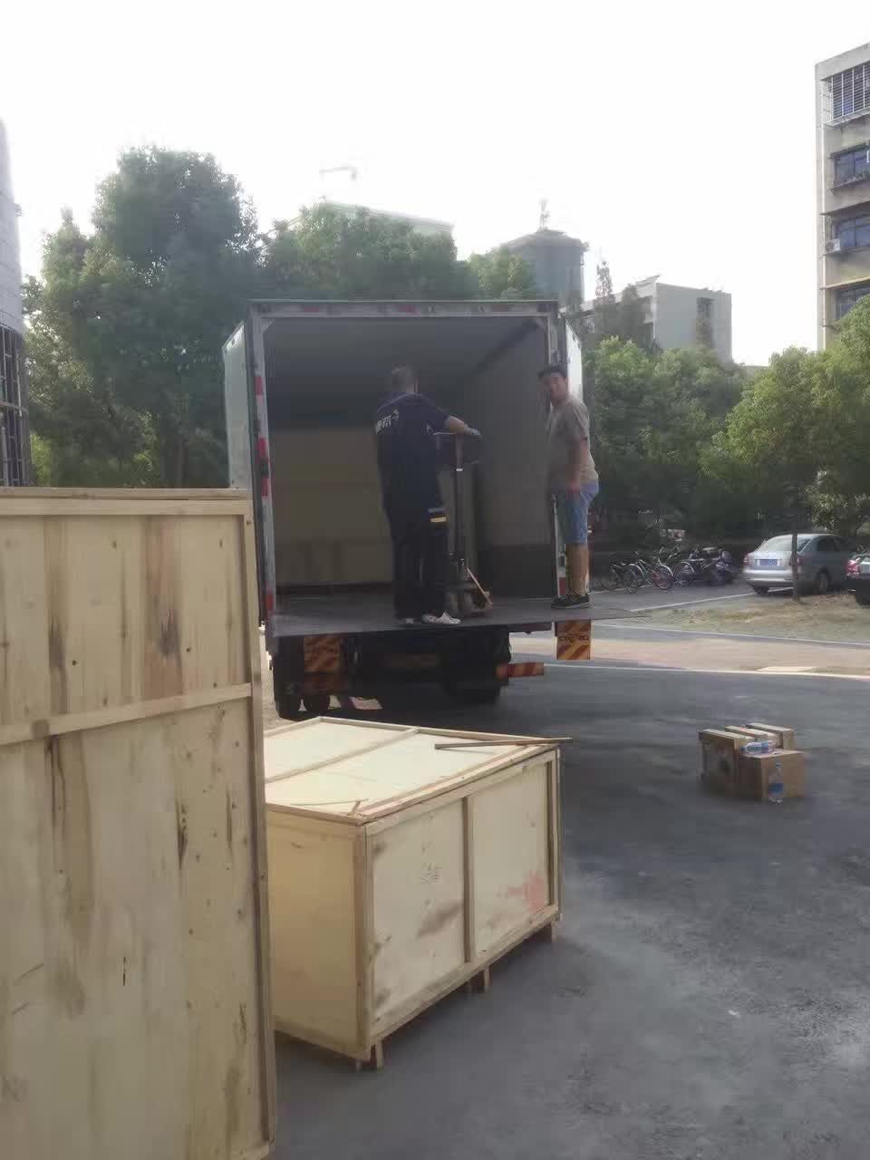 合肥万达 儿童乐园 7米虚拟绘画互动墙 调试中 — 合肥万达 数字展厅项目